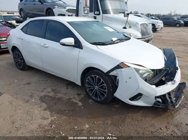 5YFBURHE1GP489946 2016 TOYOTA COROLLA - Image 1
