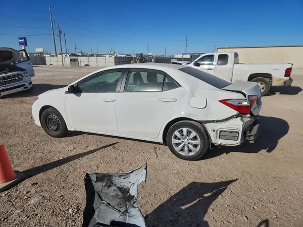5YFBURHE1GP490725 2016 TOYOTA COROLLA - Image 2