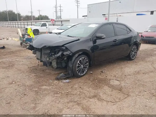 5YFBURHE1GP494953 2016 TOYOTA COROLLA - Image 2