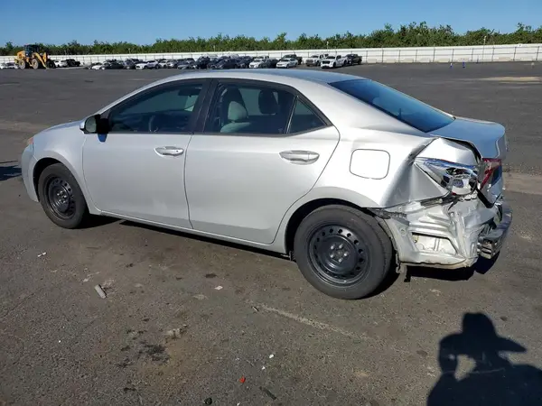5YFBURHE1GP504669 2016 TOYOTA COROLLA - Image 2
