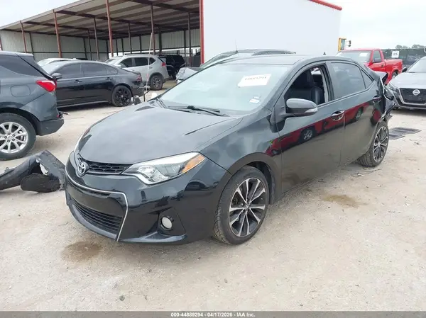 5YFBURHE1GP512268 2016 TOYOTA COROLLA - Image 2