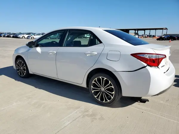 5YFBURHE1GP512917 2016 TOYOTA COROLLA - Image 2