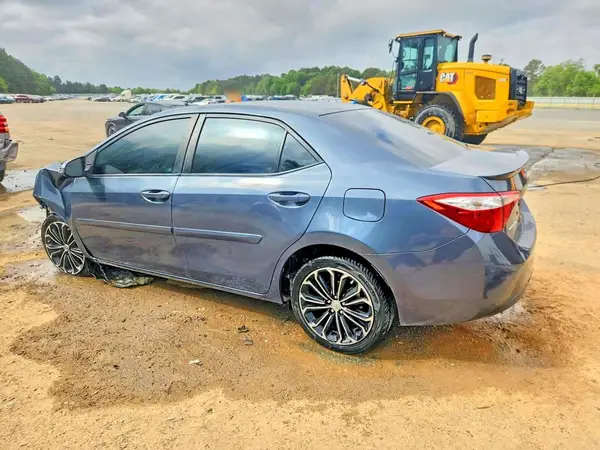 5YFBURHE1GP513646 2016 TOYOTA COROLLA - Image 2