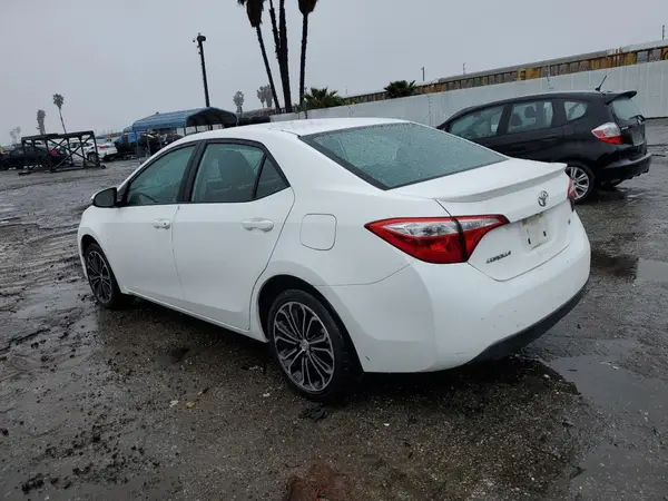 5YFBURHE1GP518412 2016 TOYOTA COROLLA - Image 2