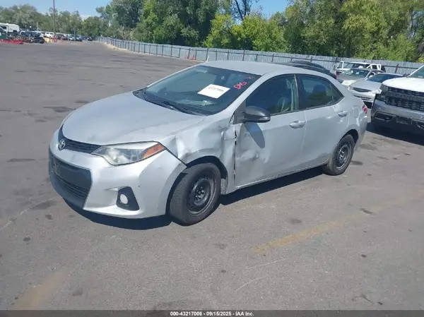 5YFBURHE1GP527160 2016 TOYOTA COROLLA - Image 2