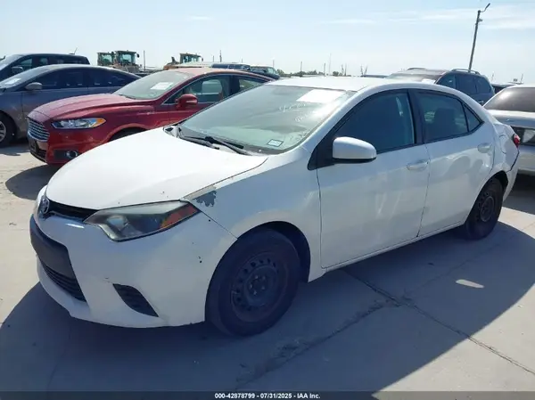 5YFBURHE1GP527420 2016 TOYOTA COROLLA - Image 2