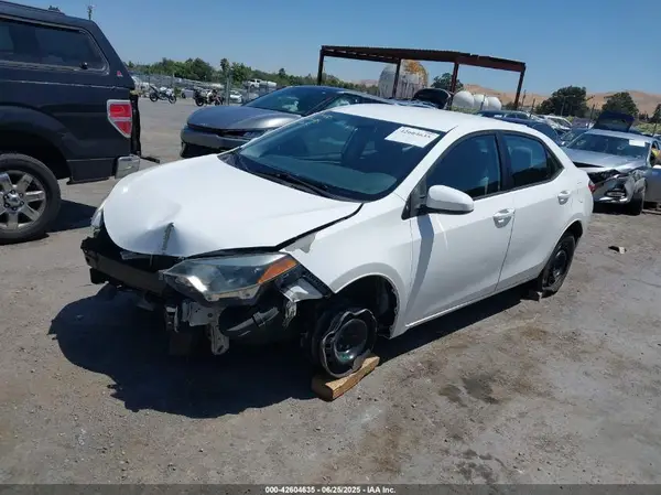 5YFBURHE1GP534559 2016 TOYOTA COROLLA - Image 2