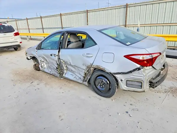 5YFBURHE1GP549160 2016 TOYOTA COROLLA - Image 2