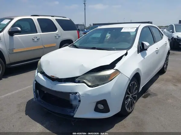 5YFBURHE1GP550471 2016 TOYOTA COROLLA - Image 2