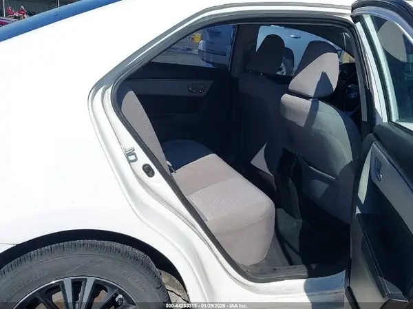 5YFBURHE1GP555167 2016 TOYOTA COROLLA - Image 8