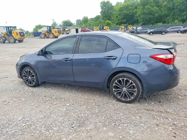 5YFBURHE1GP557713 2016 TOYOTA COROLLA - Image 2