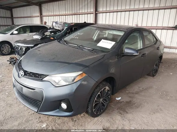 5YFBURHE1GP561664 2016 TOYOTA COROLLA - Image 2