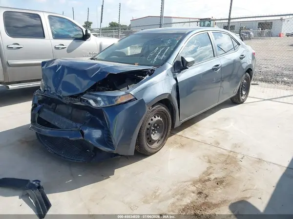 5YFBURHE1GP562068 2016 TOYOTA COROLLA - Image 2
