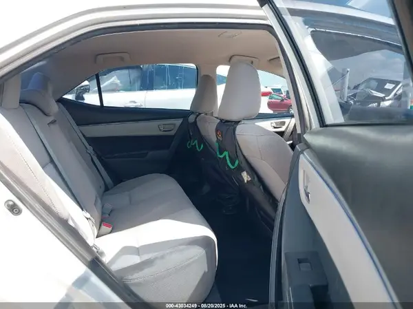 5YFBURHE1GP563852 2016 TOYOTA COROLLA - Image 8