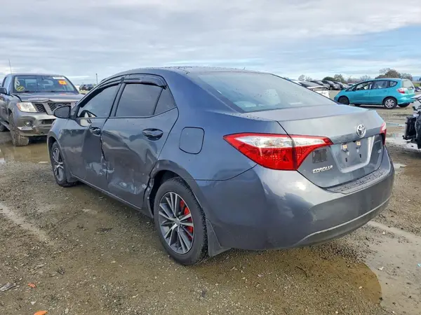 5YFBURHE1GP568890 2016 TOYOTA COROLLA - Image 2