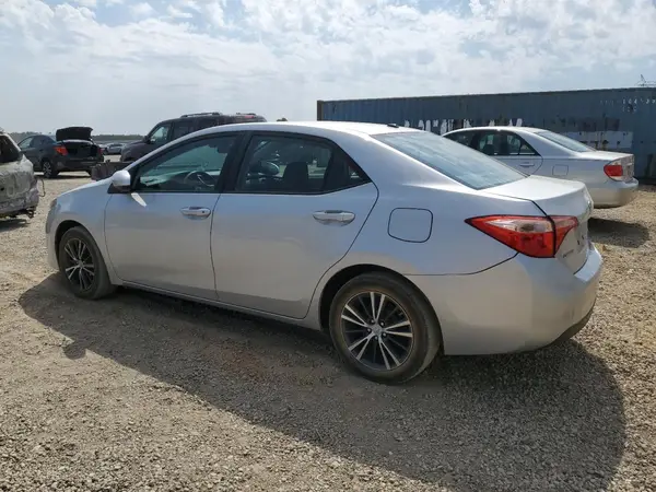 5YFBURHE1HP569099 2017 TOYOTA COROLLA - Image 2