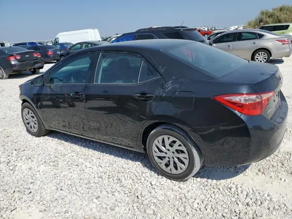5YFBURHE1HP570186 2017 TOYOTA COROLLA - Image 2