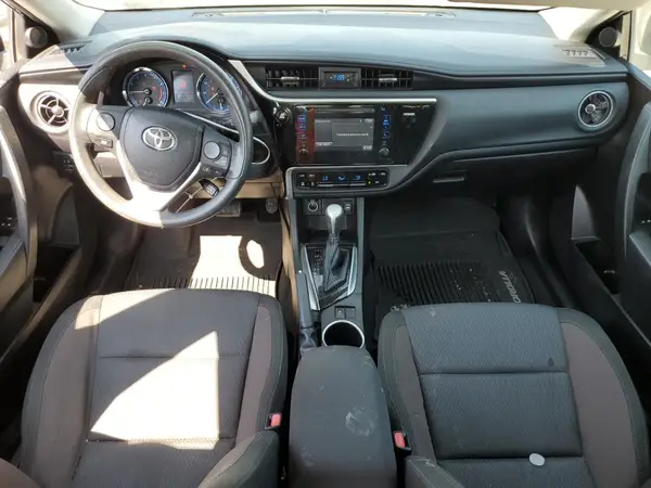 5YFBURHE1HP570186 2017 TOYOTA COROLLA - Image 8