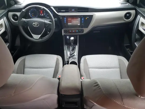 5YFBURHE1HP570351 2017 TOYOTA COROLLA - Image 8