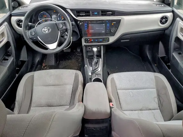5YFBURHE1HP571564 2017 TOYOTA COROLLA - Image 8
