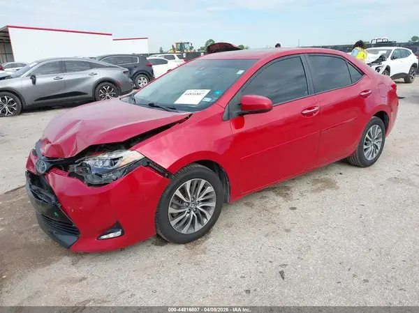 5YFBURHE1HP571757 2017 TOYOTA COROLLA - Image 2