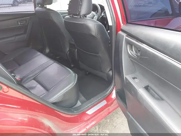 5YFBURHE1HP571757 2017 TOYOTA COROLLA - Image 8