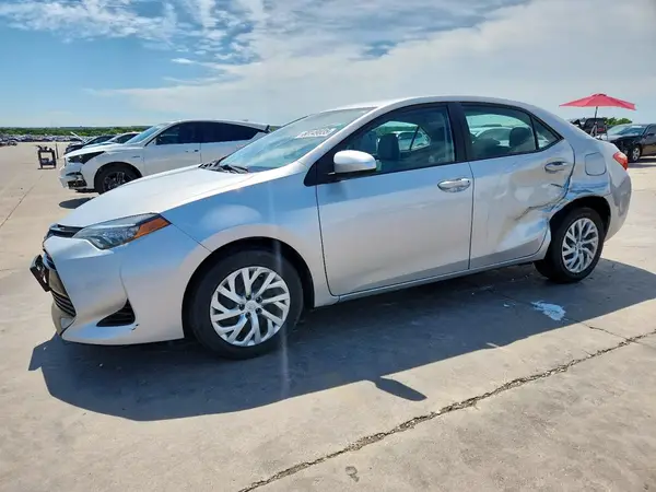 5YFBURHE1HP573914 2017 TOYOTA COROLLA - Image 1