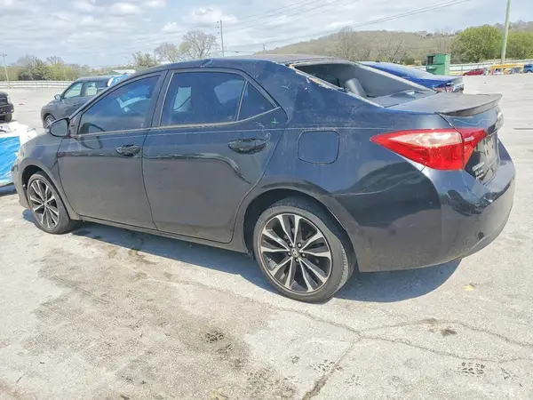 5YFBURHE1HP575615 2017 TOYOTA COROLLA - Image 2