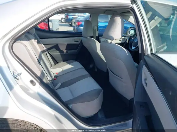 5YFBURHE1HP577980 2017 TOYOTA COROLLA - Image 8