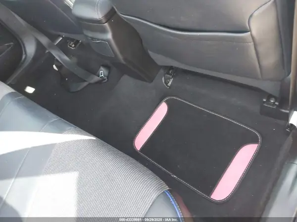 5YFBURHE1HP578580 2017 TOYOTA COROLLA - Image 8