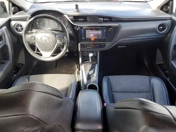 5YFBURHE1HP579521 2017 TOYOTA COROLLA - Image 8