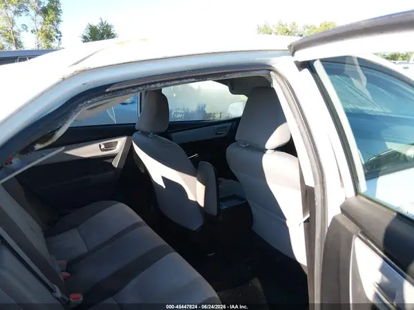 5YFBURHE1HP580443 2017 TOYOTA COROLLA - Image 8
