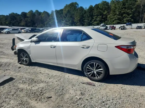 5YFBURHE1HP582824 2017 TOYOTA COROLLA - Image 2