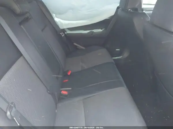 5YFBURHE1HP584735 2017 TOYOTA COROLLA - Image 8