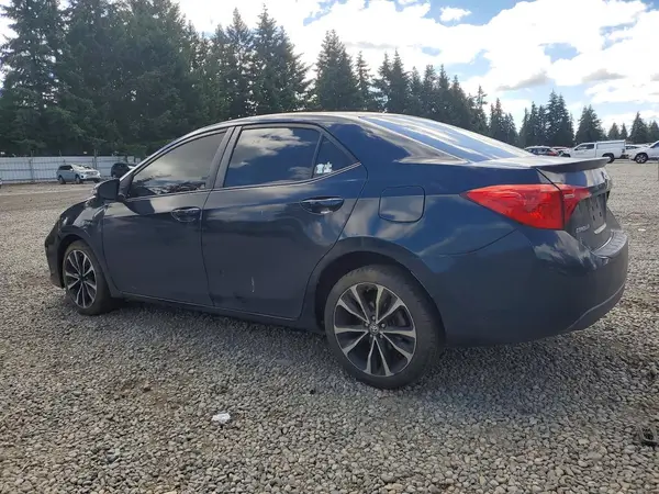5YFBURHE1HP587165 2017 TOYOTA COROLLA - Image 2