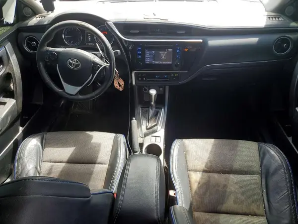 5YFBURHE1HP587165 2017 TOYOTA COROLLA - Image 8