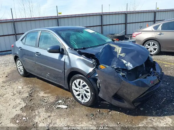 5YFBURHE1HP587358 2017 TOYOTA COROLLA - Image 1