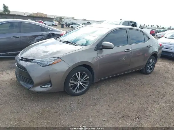 5YFBURHE1HP591149 2017 TOYOTA COROLLA - Image 2