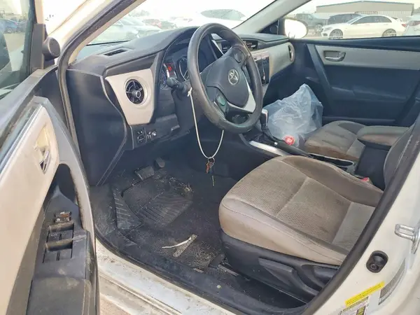 5YFBURHE1HP591264 2017 TOYOTA COROLLA - Image 8