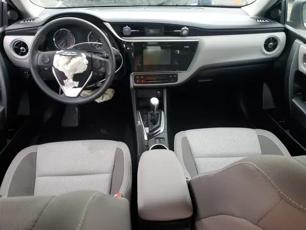 5YFBURHE1HP591782 2017 TOYOTA COROLLA - Image 8