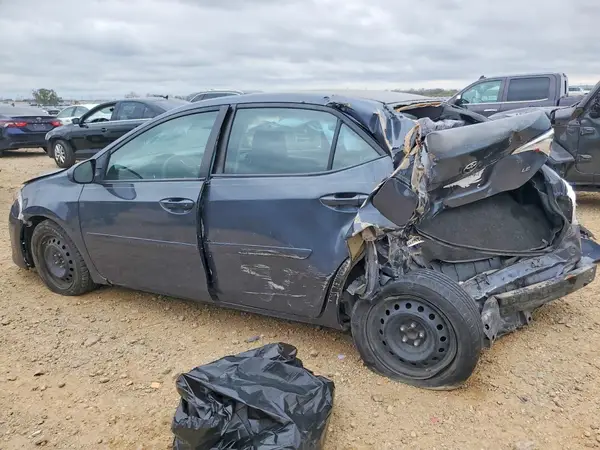 5YFBURHE1HP593600 2017 TOYOTA COROLLA - Image 2