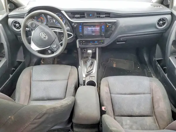 5YFBURHE1HP593600 2017 TOYOTA COROLLA - Image 8