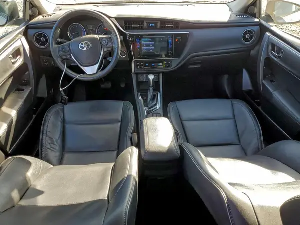 5YFBURHE1HP594696 2017 TOYOTA COROLLA - Image 8