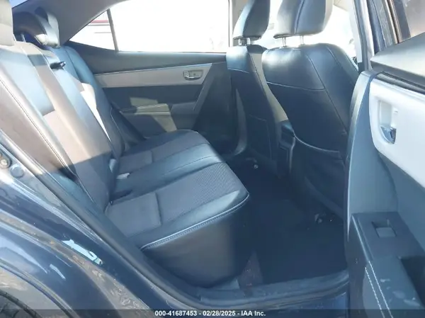 5YFBURHE1HP594827 2017 TOYOTA COROLLA - Image 8