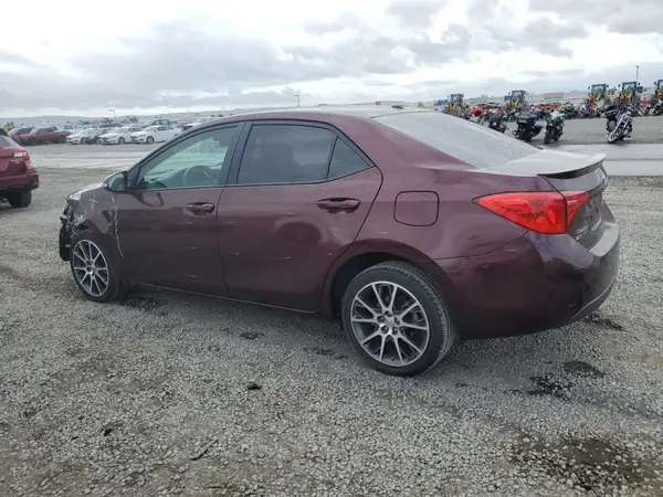 5YFBURHE1HP598179 2017 TOYOTA COROLLA - Image 2