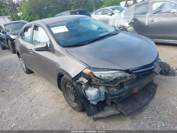 5YFBURHE1HP599557 2017 TOYOTA COROLLA - Image 1