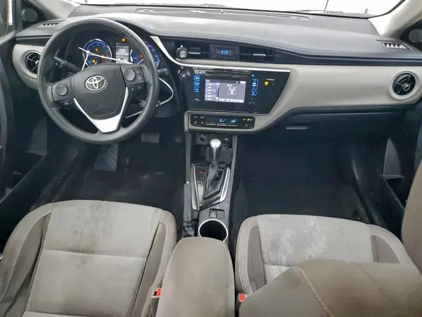 5YFBURHE1HP600626 2017 TOYOTA COROLLA - Image 8