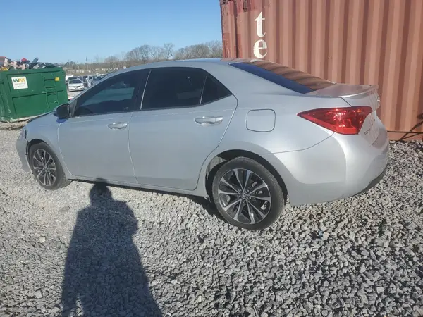 5YFBURHE1HP600853 2017 TOYOTA COROLLA - Image 2