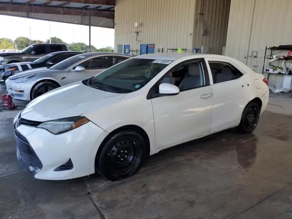 5YFBURHE1HP603879 2017 TOYOTA COROLLA - Image 1