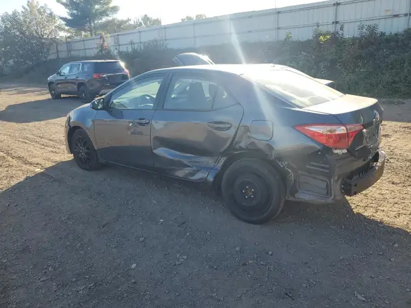 5YFBURHE1HP605566 2017 TOYOTA COROLLA - Image 2